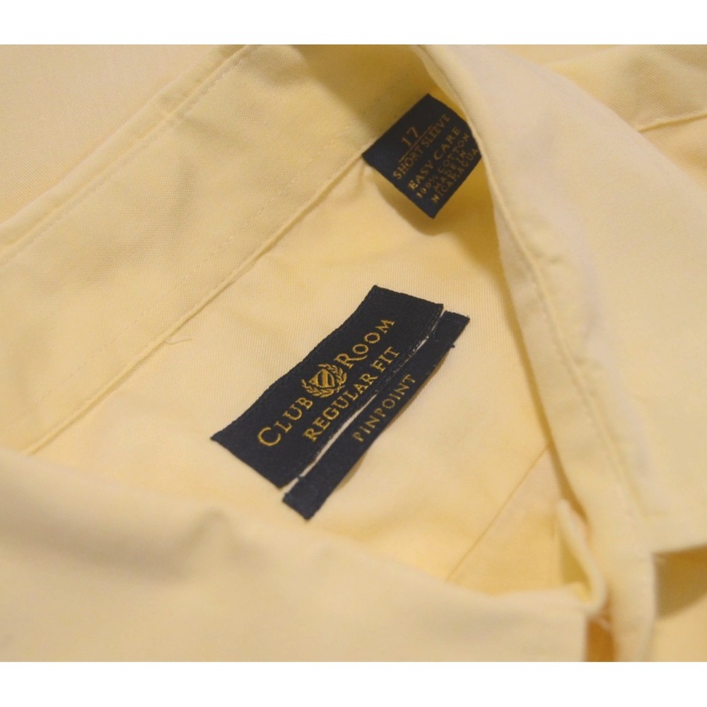 Club Room Regular Fit Pinpoint Men's 17" Neck Short Sleeve Lt. Yellow Shirt.